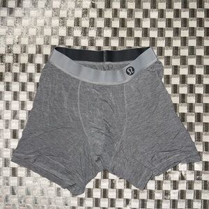 *NEVER WORN* lululemon boxer briefs